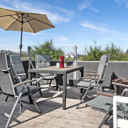 Anton - 1-5km From The Sea In Western Jutland By Interhome