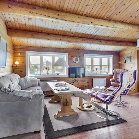 Anton - 1-5km From The Sea In Western Jutland By Interhome *