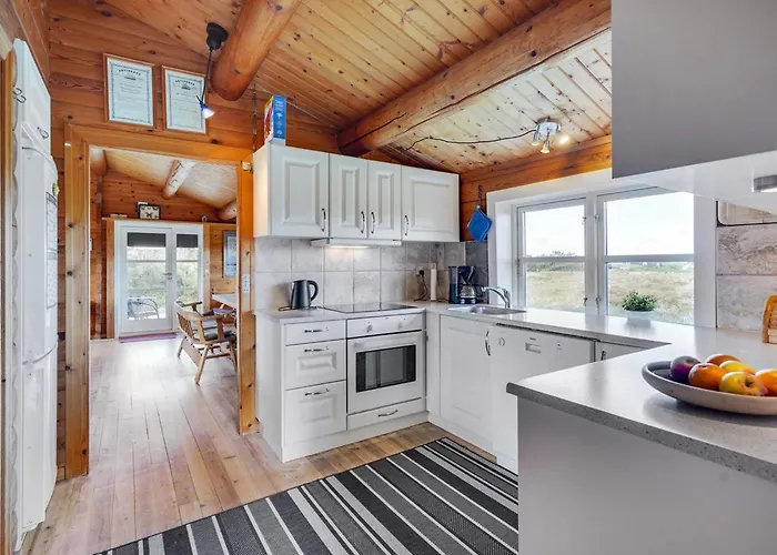 Anton - 1-5km From The Sea By Interhome Fano